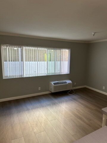 Foto del edificio - 5811 Tujunga Ave