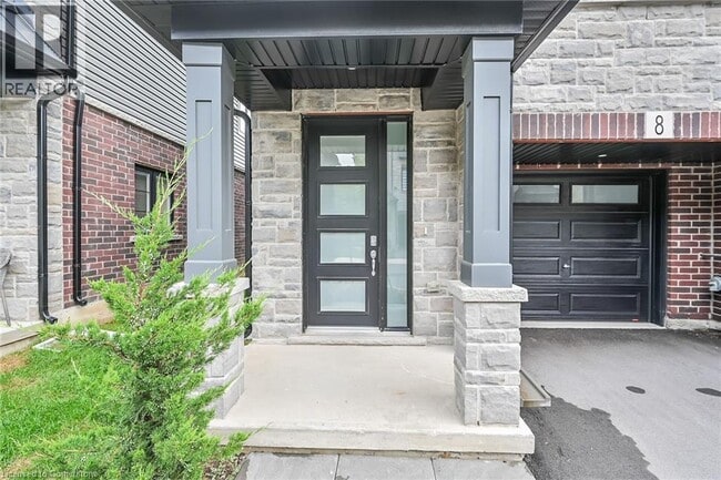 Photo du bâtiment - 187 Wilson St W