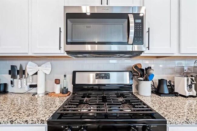 Building Photo - 7404 Wynkoop Ct