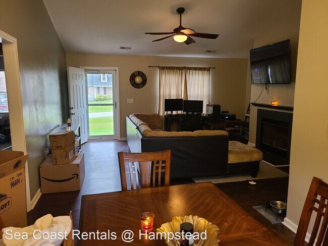 Building Photo - 3 br, 2 bath House - 200 Ross Court