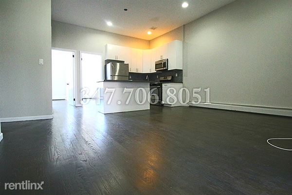 Building Photo - 1294 Putnam Ave