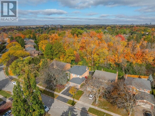 Photo du bâtiment - 1189 Rushbrooke Dr