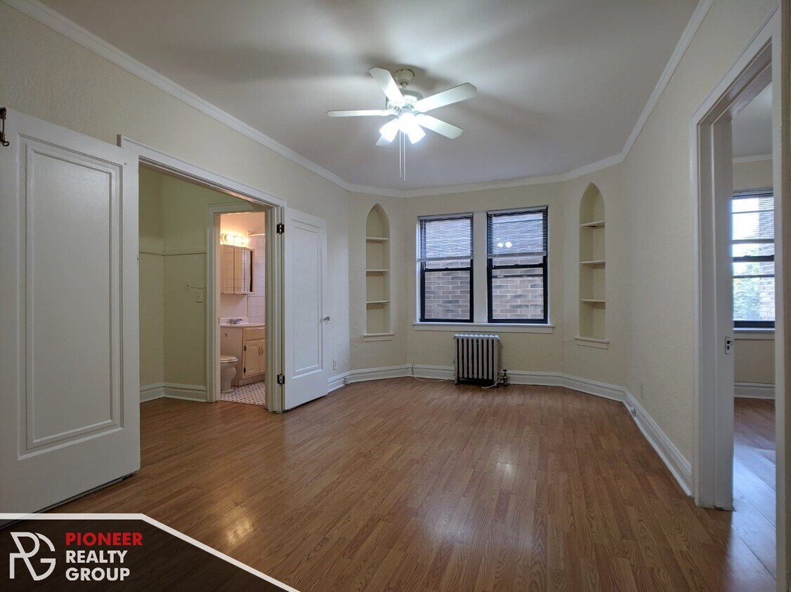 Foto principal - 4831 N Damen Ave