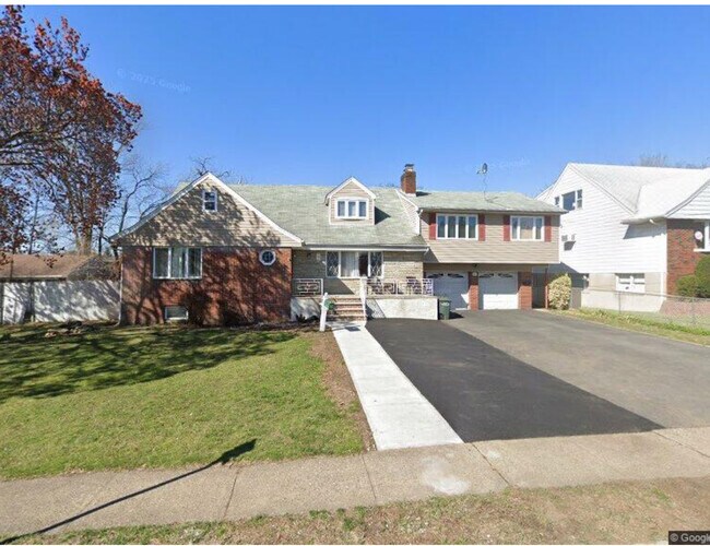 Foto del edificio - 361 Chestnut Ave