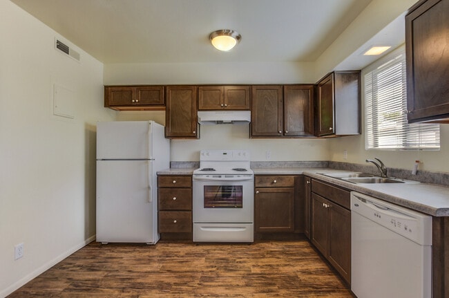 Building Photo - 510 1st St