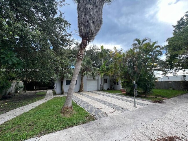 Foto del edificio - 644 NE 82nd Terrace