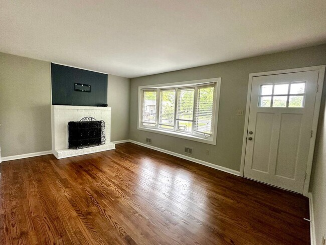 Foto del edificio - 207 Ash Ln