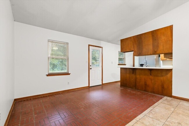 Building Photo - FAIRHOPE COMING SOON!