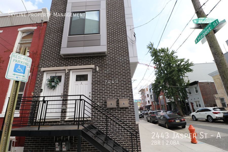 Photo - 2443 Jasper St-A