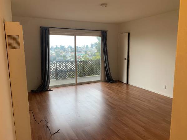 Foto del edificio - 1836 E 25th St