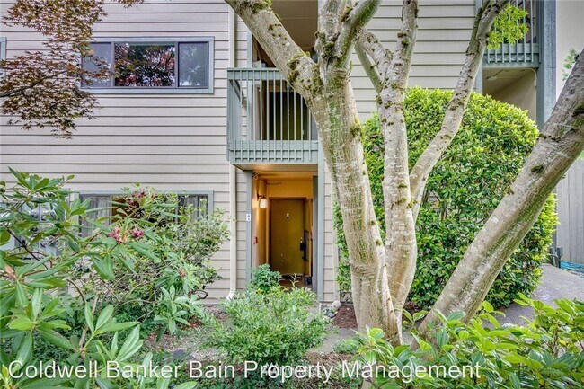 Building Photo - 2 br, 2 bath House - 350 Grow Avenue NW #A1
