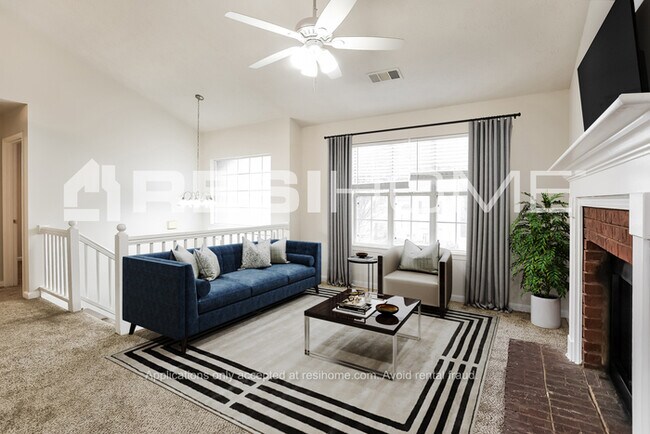 Foto del edificio - 125 W Village Ct