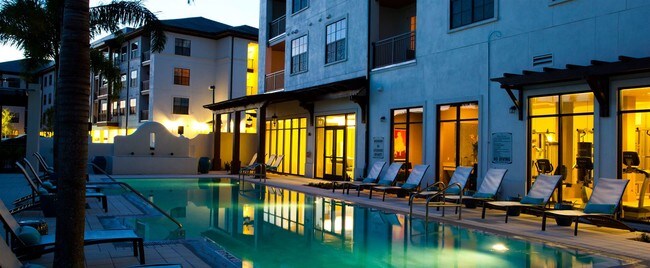 Foto del edificio - 4290 Lower Park Rd