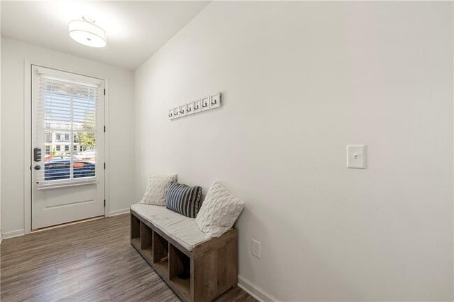 Foto del edificio - 155 Harlow Cir