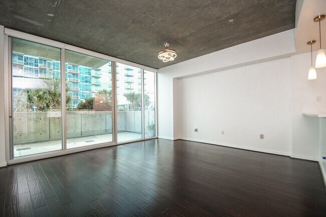 Foto del edificio - 5925 Almeda Rd