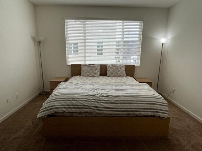 Foto del edificio - Beautiful Modern Home in Natomas Crossing Close to Downtown, Shopping, and More!