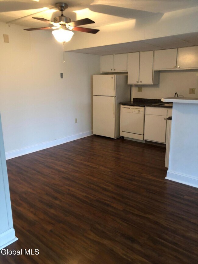 Building Photo - 151 Jefferson St