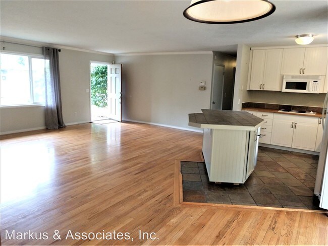 Building Photo - 4 br, 2 bath House - 9960 SW Marjorie Ln.