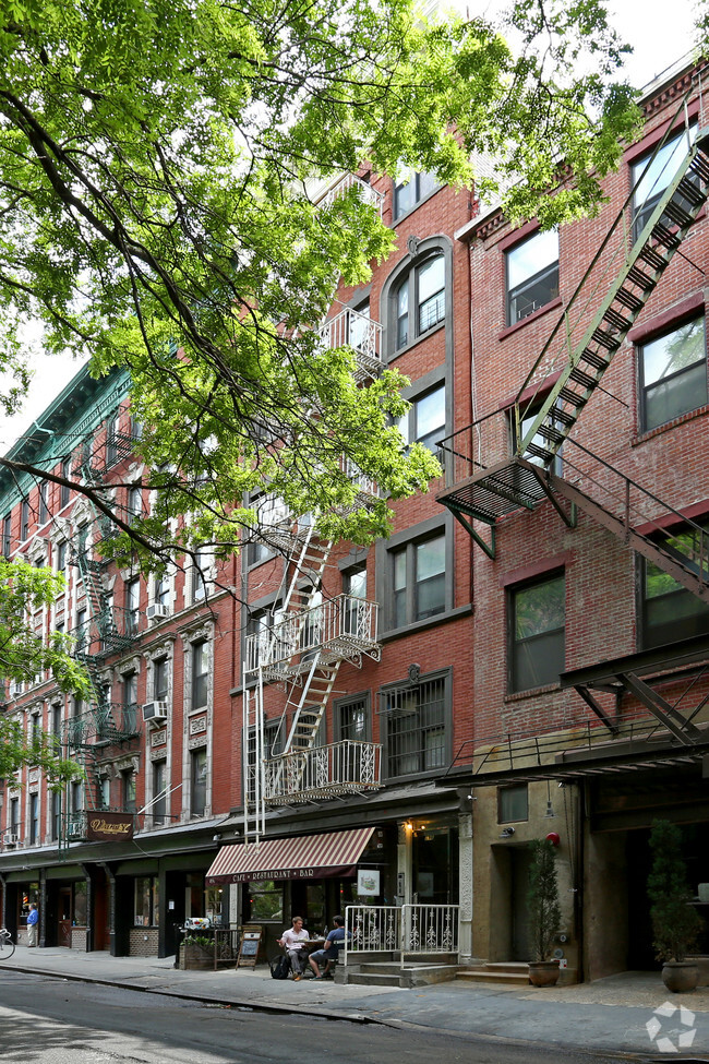 Foto del edificio - 196 Elizabeth St