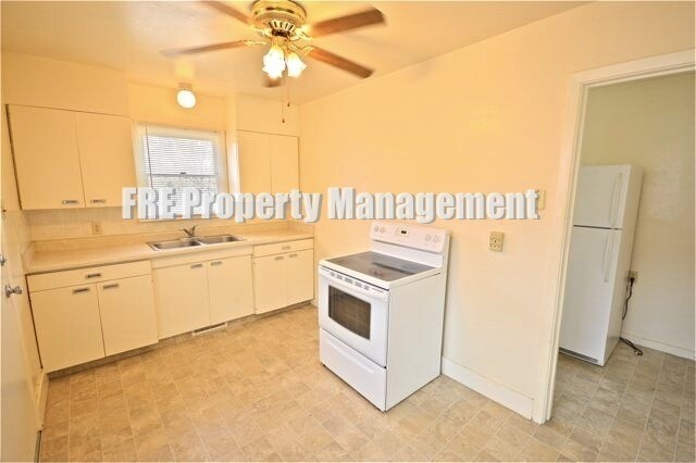 Foto del edificio - 10241 S Copperton Cir