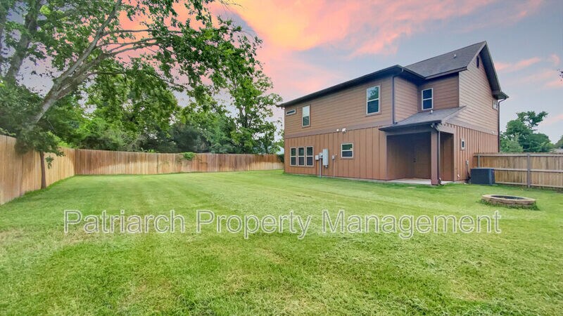 Foto principal - 1309 Foster Ave