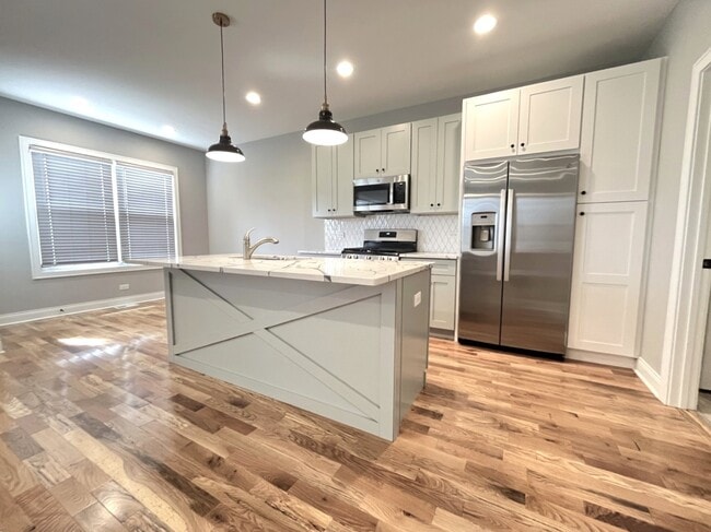 Foto del edificio - 964 Partridge Cir