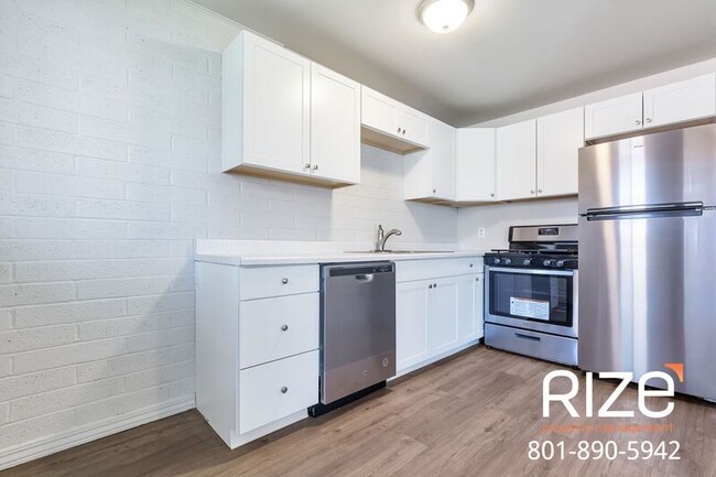 Building Photo - 3145 S 300 E