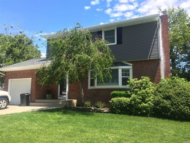 Building Photo - 181 Tree Rd