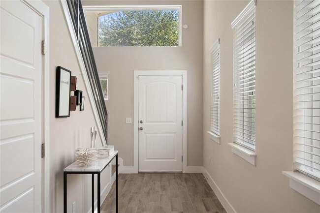 Foto del edificio - 7402 Rook St