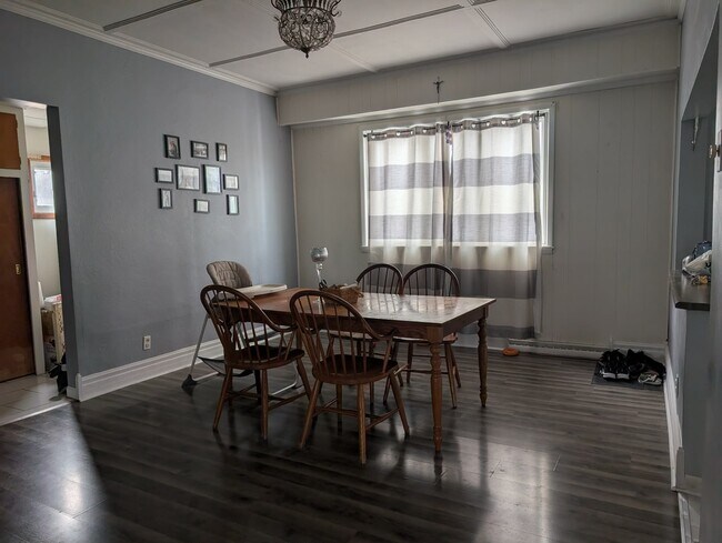 Foto del edificio - 483 S Franklin St