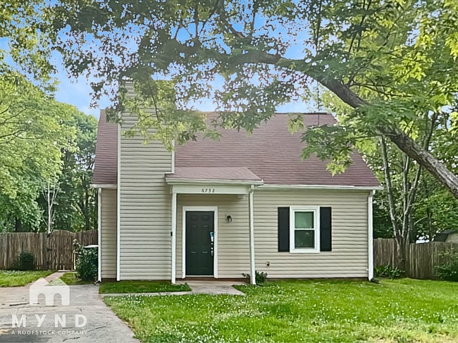 Building Photo - 6732 Woodwedge Dr