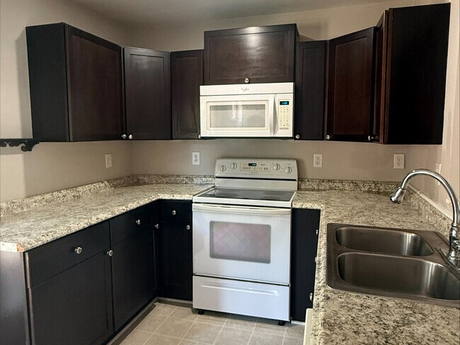 Foto del edificio - 2623 Vail Ave