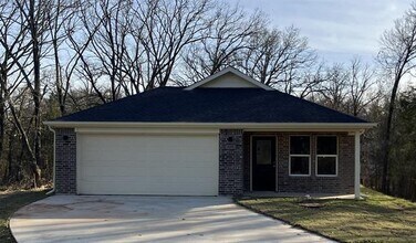 Building Photo - 205 Nob Hill Rd