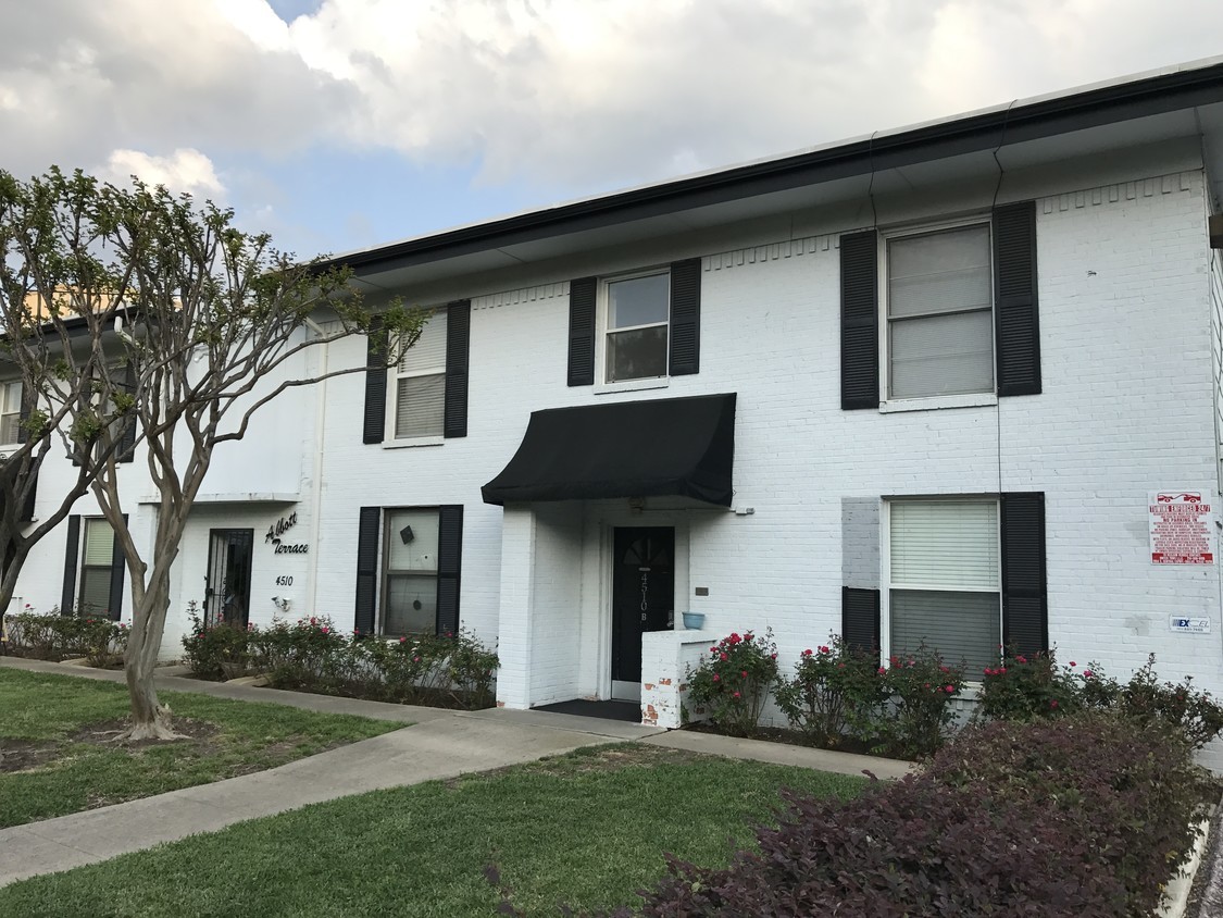 Foto principal - 4510 Abbott Ave