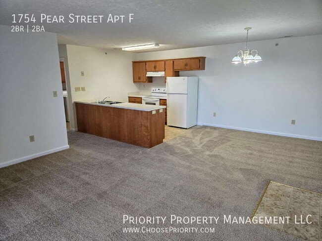Foto del edificio - 1754 Pear St