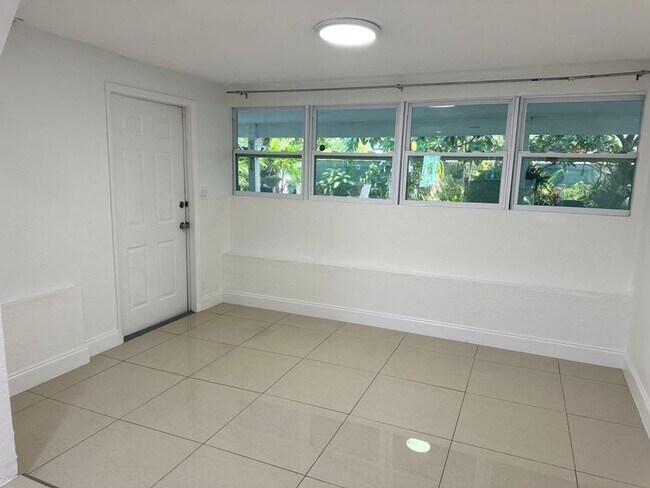 Foto del edificio - 104 NE 16th Ave