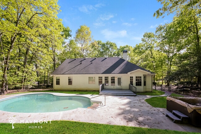 Building Photo - 47 Lakesprings Dr