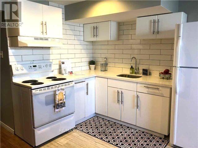 Building Photo - 34 Clune Pl