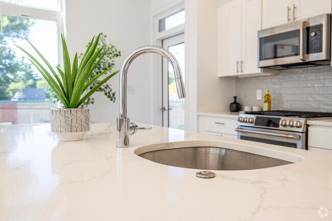 2 habitaciones, 2 baños, 119 m2, cocina - The Brook Luxury Apartments of Cambridge