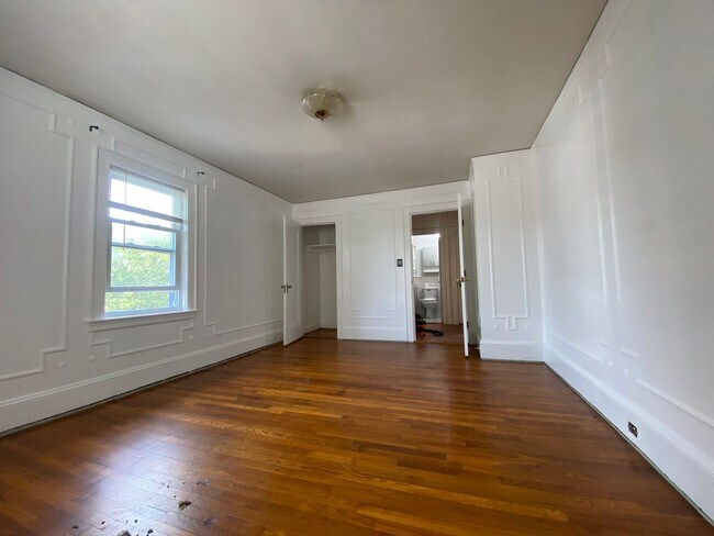 Photo - Rent a House! 3 Parking spots included!