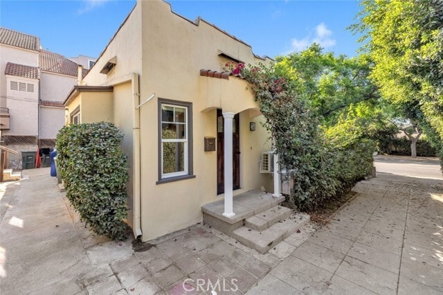 Foto del edificio - 477 E Del Mar Blvd