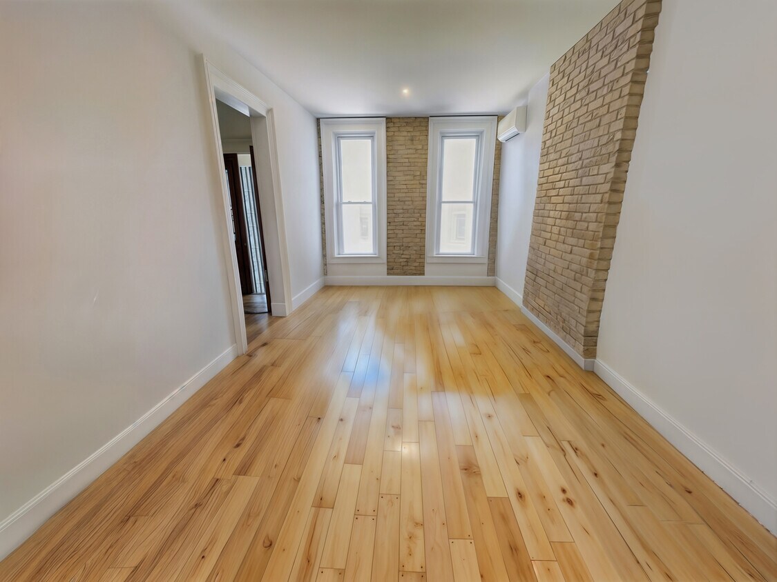 Primary Photo - 29 Moffat St