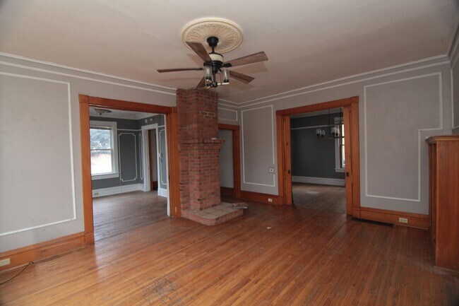 Foto del edificio - 4 bedroom home in the East Village of Dave...