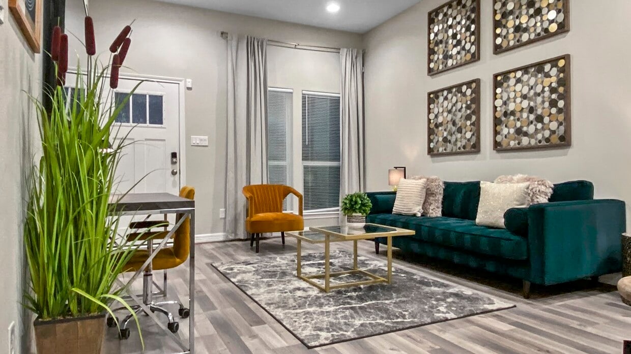 Foto principal - 3144 Southmore Blvd