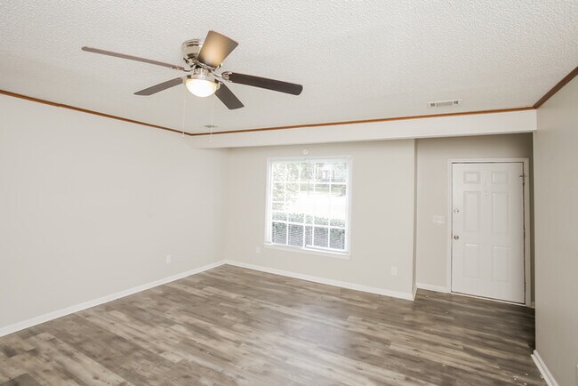 Building Photo - Charming Home in Irmo