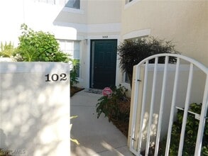 Building Photo - 4920 Deerfield Way
