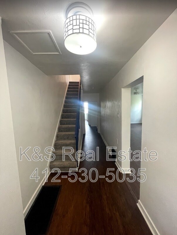 Foto del edificio - 221 Orchard Pl