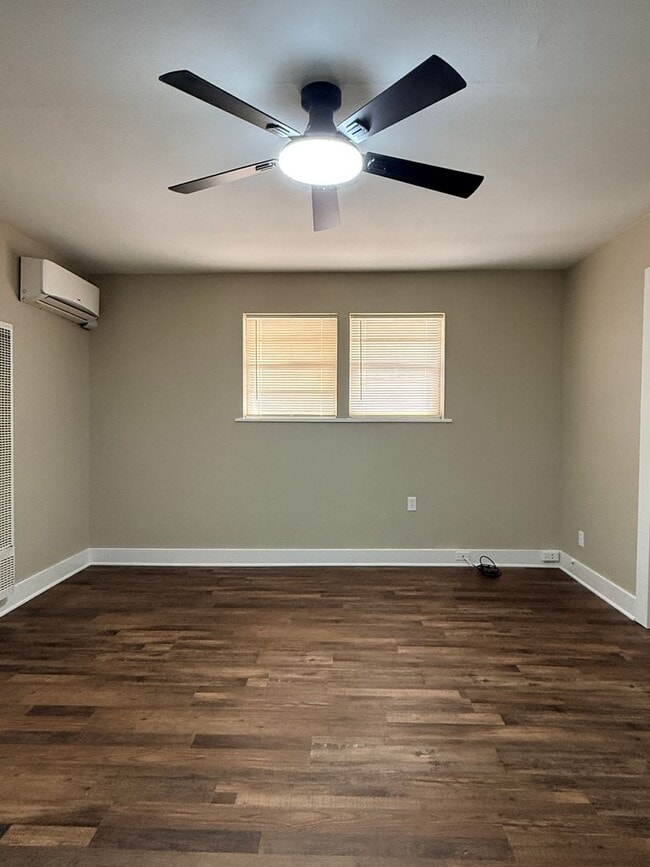 Building Photo - 1710 Fillmore St