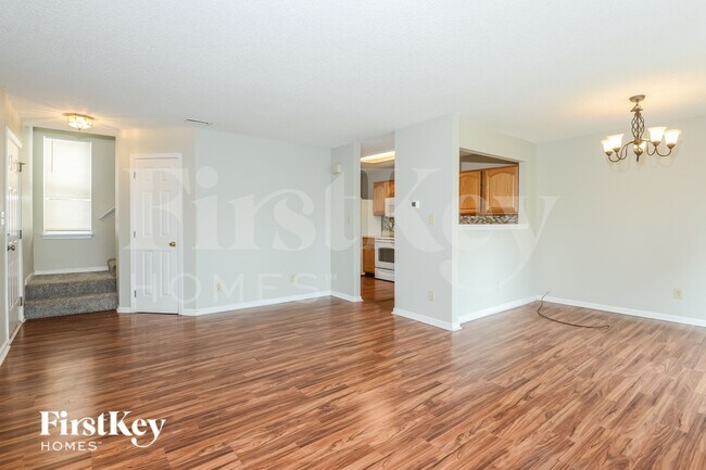 Building Photo - 1319 Freemont Ln