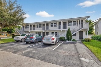 Building Photo - 1520 NE 56th St